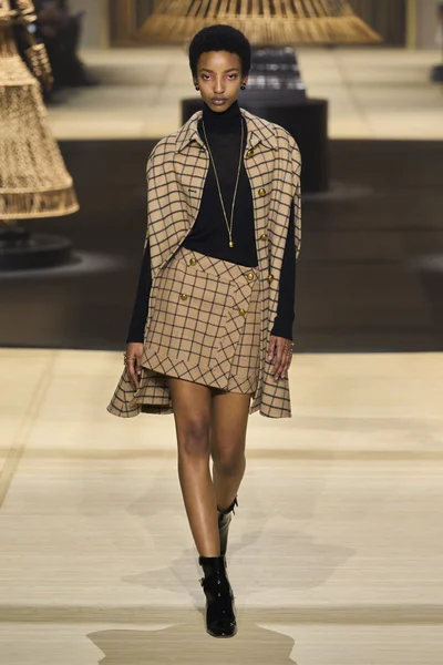 Look 43